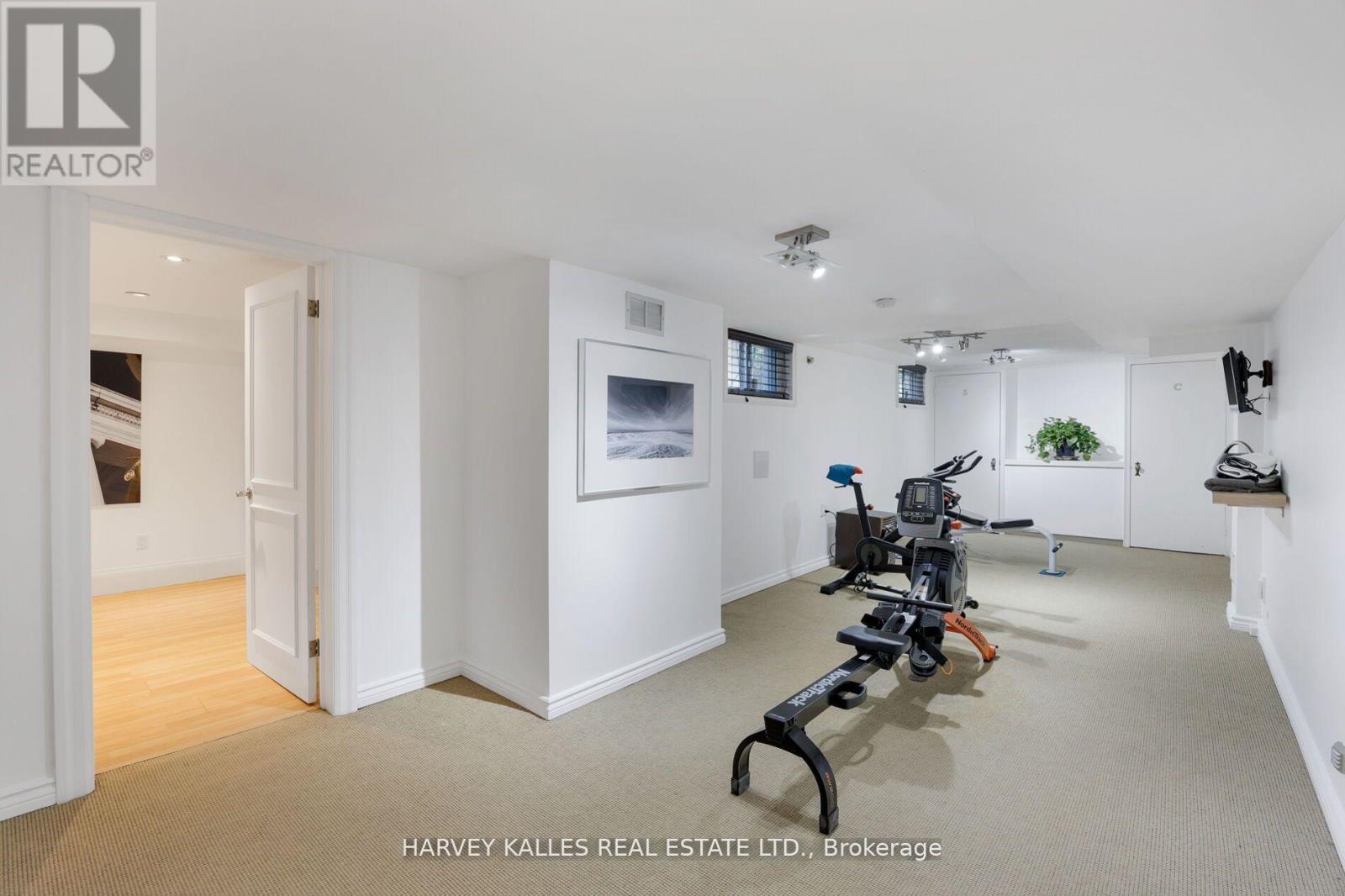 24 Cedarland Drive, Toronto, Ontario  M9A 2K2 - Photo 37 - W12665614