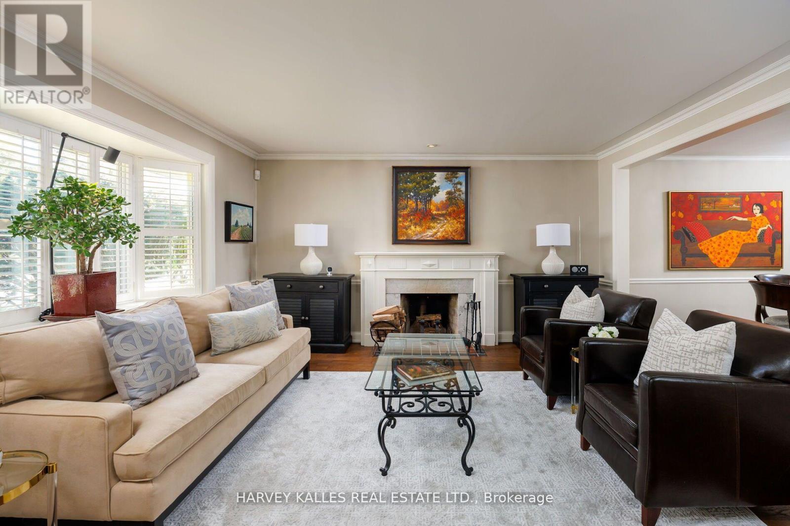 24 Cedarland Drive, Toronto, Ontario  M9A 2K2 - Photo 7 - W12665614