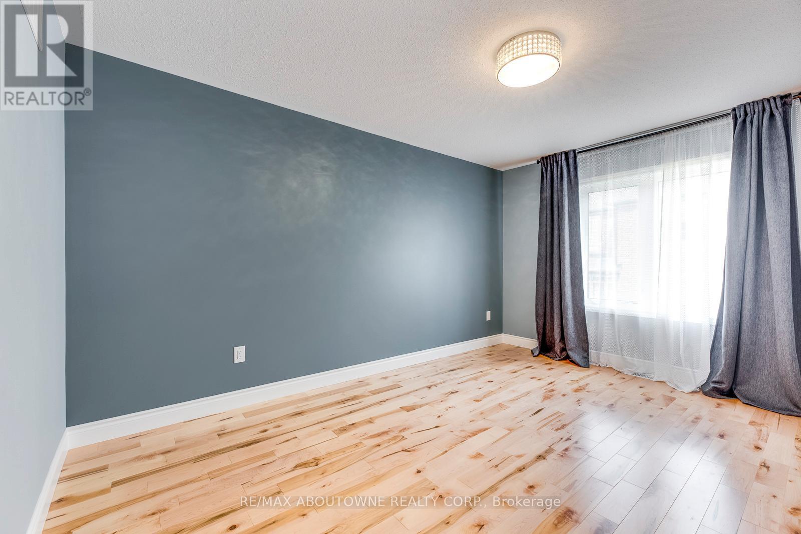 365 Leadwood Gate, Oakville, Ontario  L6M 1L7 - Photo 27 - W12665616