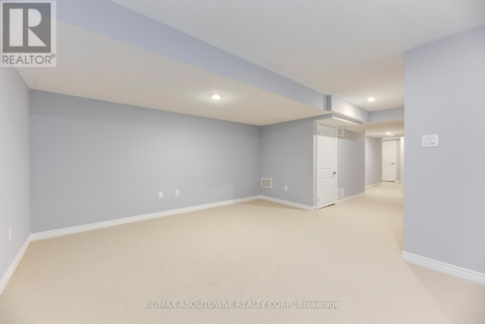 365 Leadwood Gate, Oakville, Ontario  L6M 1L7 - Photo 39 - W12665616