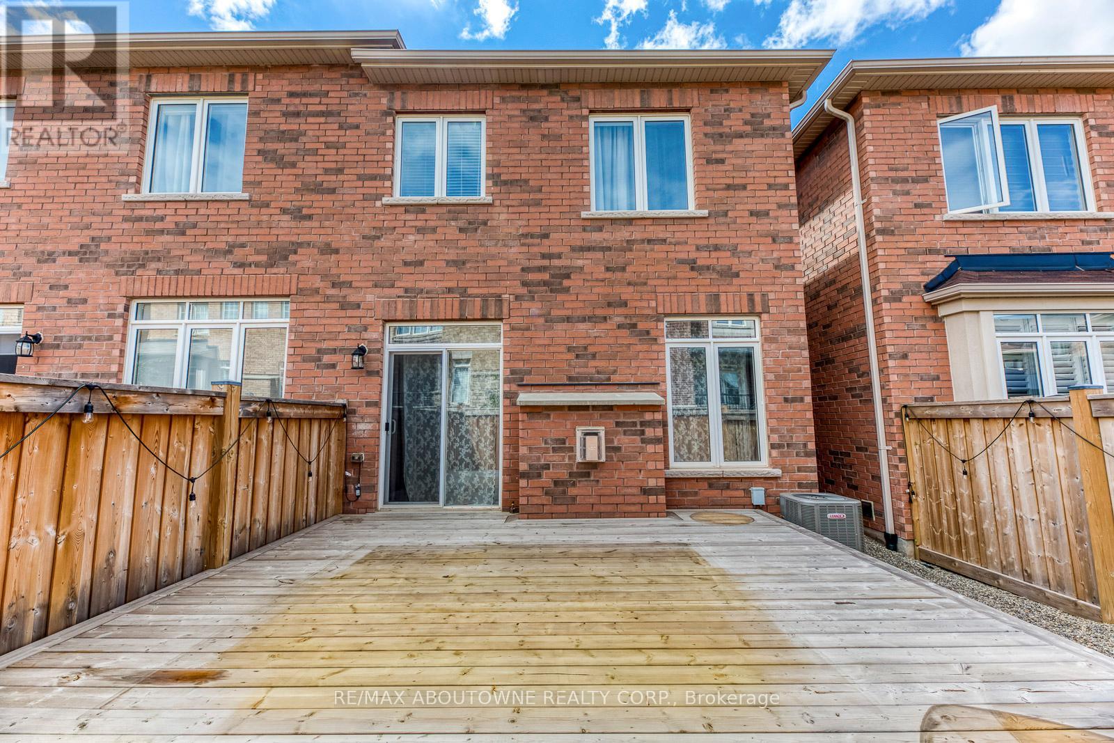 365 Leadwood Gate, Oakville, Ontario  L6M 1L7 - Photo 44 - W12665616