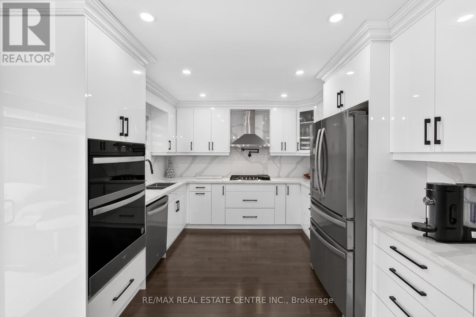 41 Sunnyview Road, Brampton, Ontario  L7A 3E4 - Photo 14 - W12665666