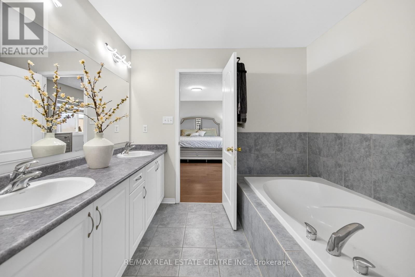 41 Sunnyview Road, Brampton, Ontario  L7A 3E4 - Photo 29 - W12665666