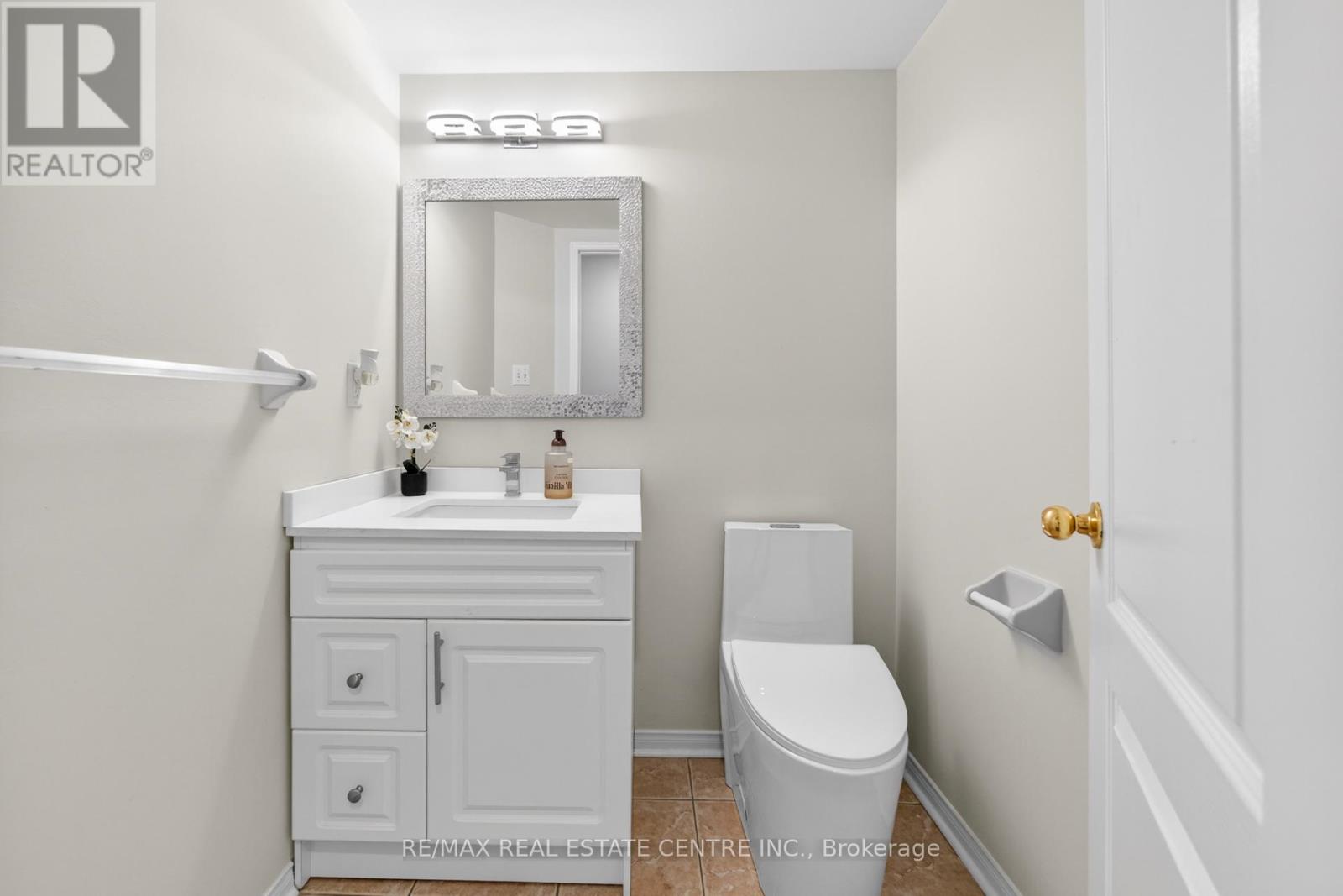 41 Sunnyview Road, Brampton, Ontario  L7A 3E4 - Photo 8 - W12665666