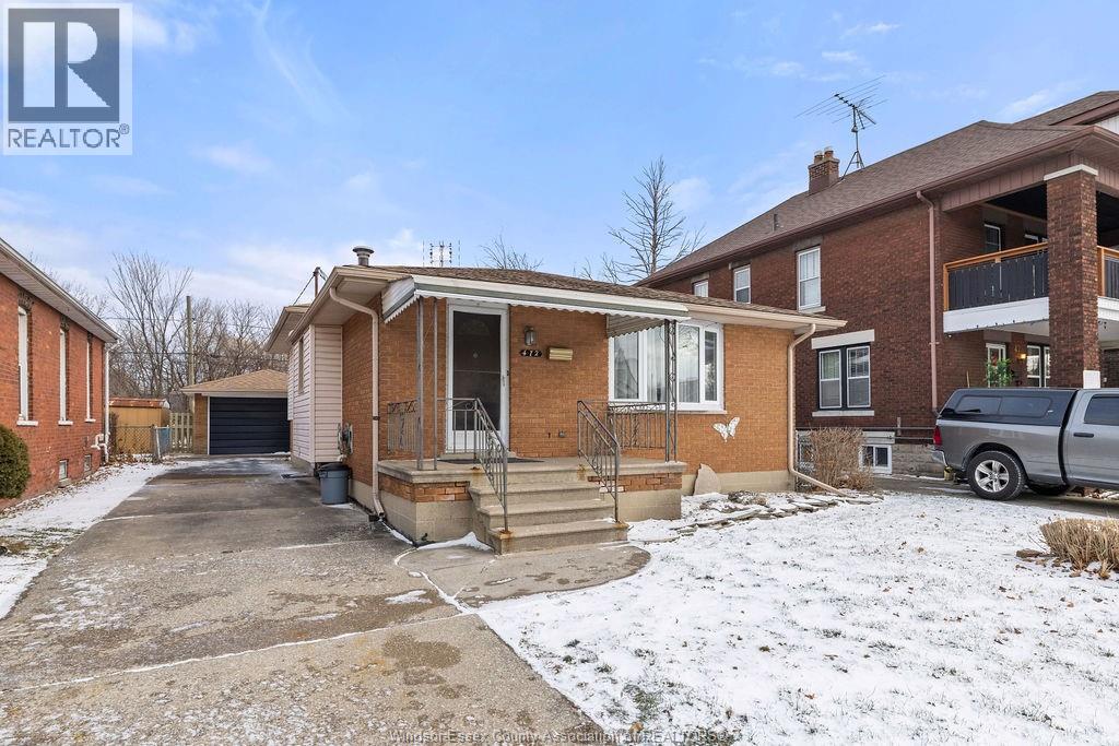MLS# 26000285: 472 CAMERON AVENUE, Windsor, Canada