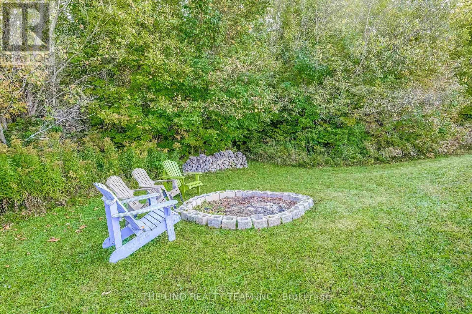 949 Raymond Road, Muskoka Lakes, Ontario  P0B 1M0 - Photo 5 - X12438126