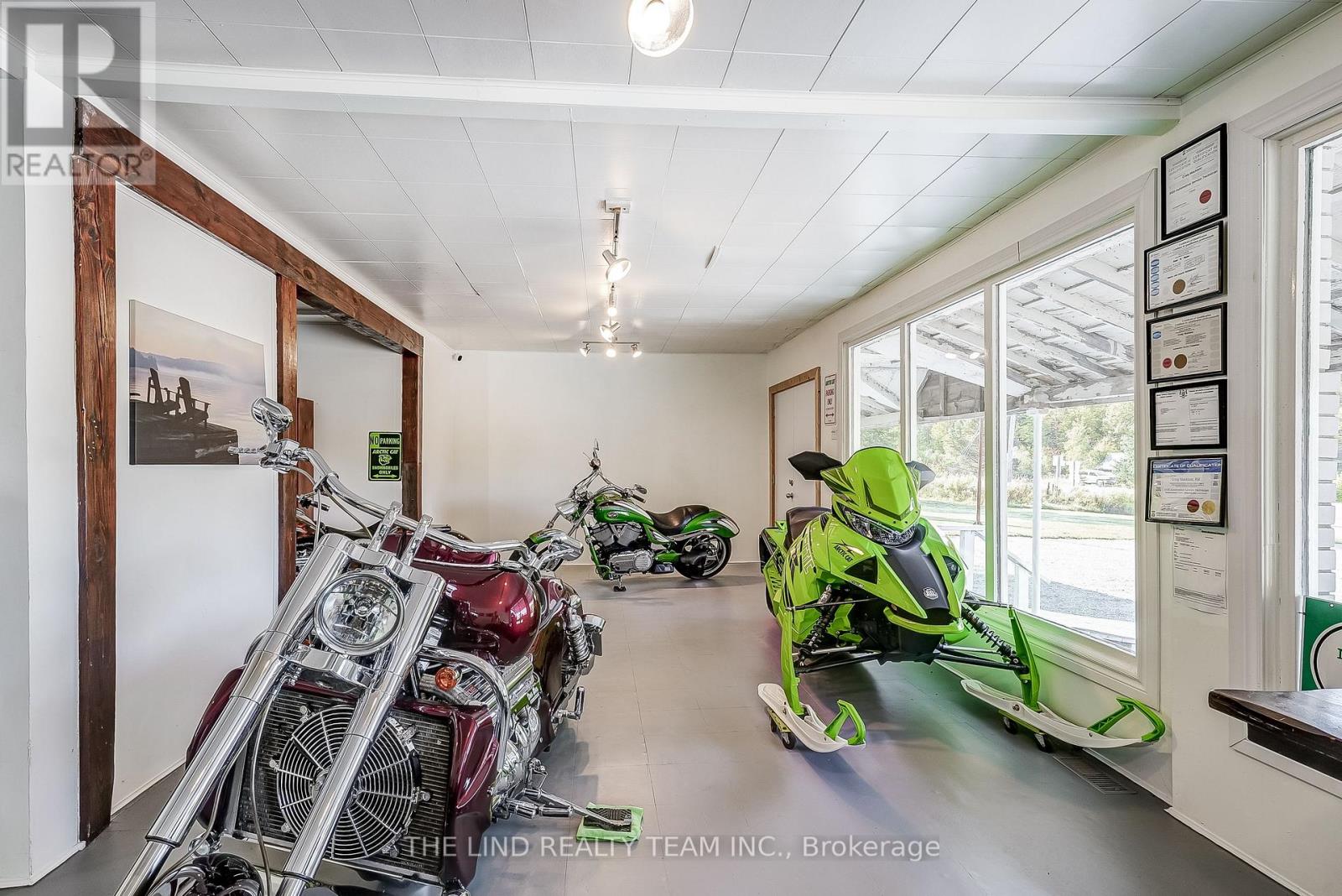 949 Raymond Road, Muskoka Lakes, Ontario  P0B 1M0 - Photo 29 - X12438100