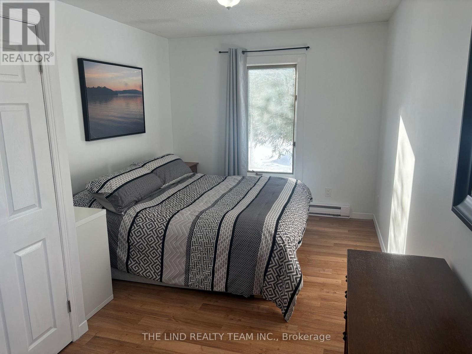 949 Raymond Road, Muskoka Lakes, Ontario  P0B 1M0 - Photo 16 - X12438100