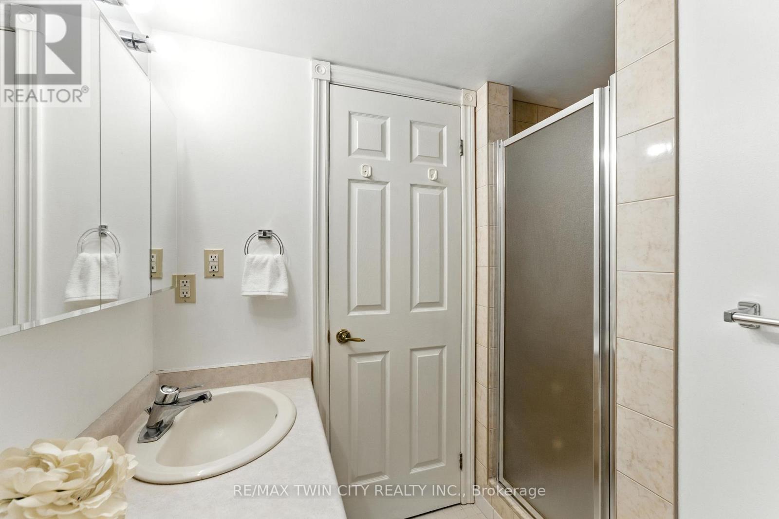 1104 - 237 King Street W, Cambridge, Ontario  N3H 5L2 - Photo 24 - X12665588