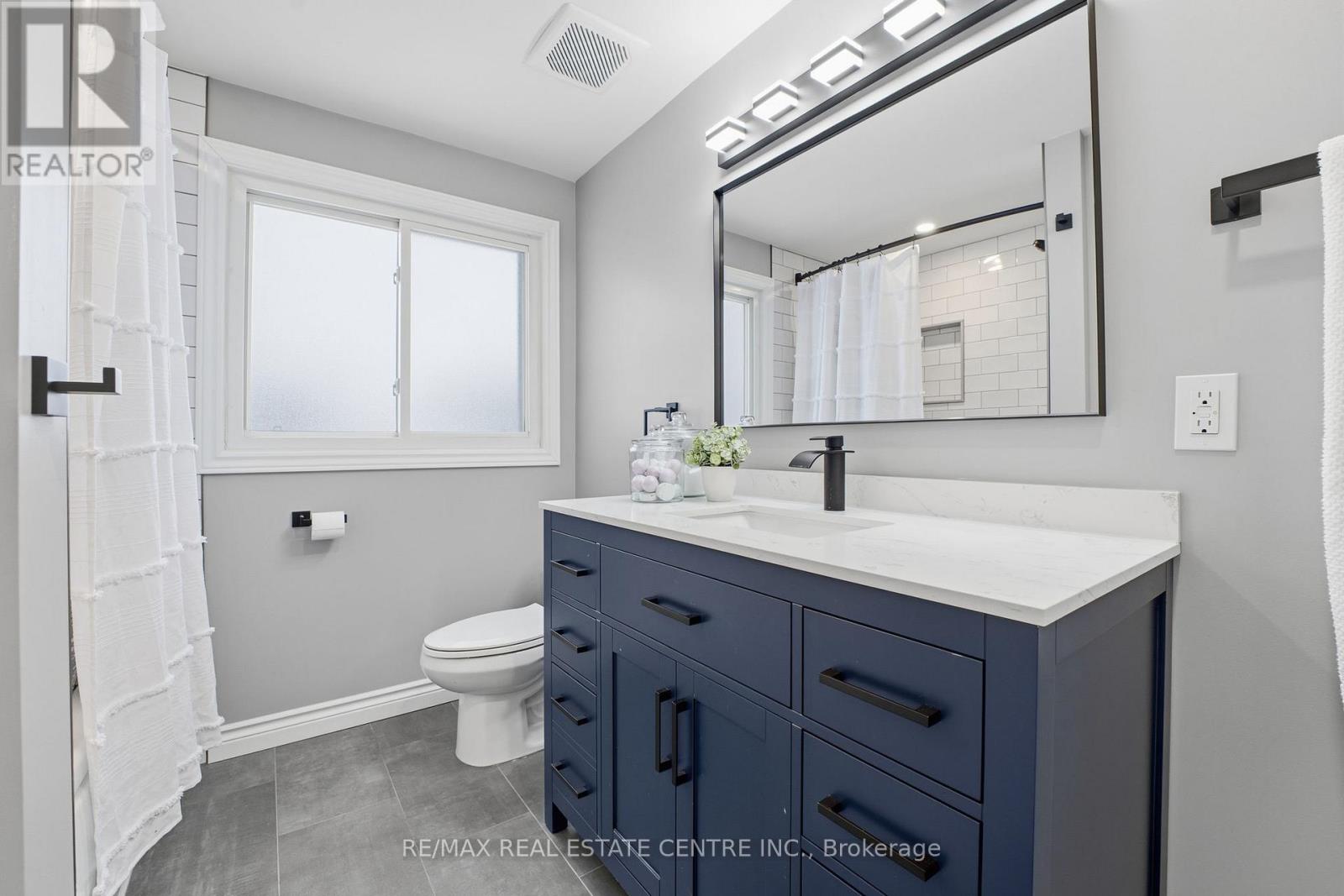 139 The Country Way, Kitchener, Ontario  N2E 2L1 - Photo 22 - X12665648