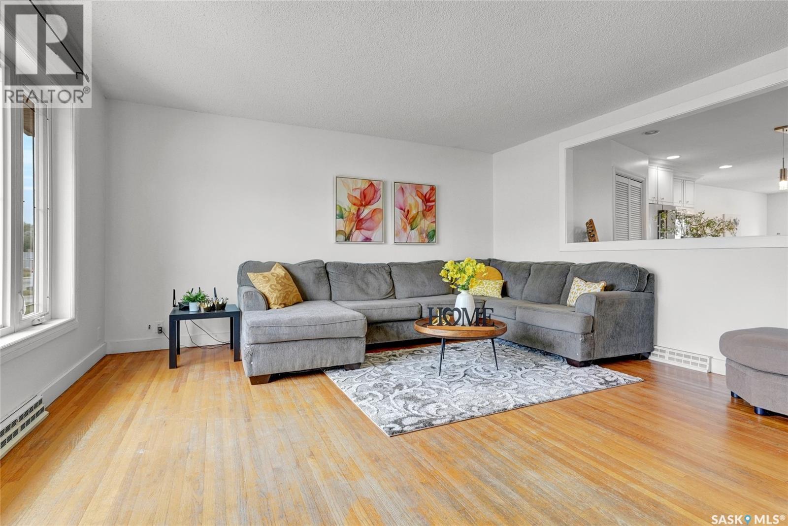 833 Keith Street, Moose Jaw, Saskatchewan  S6H 5R4 - Photo 3 - SK026235