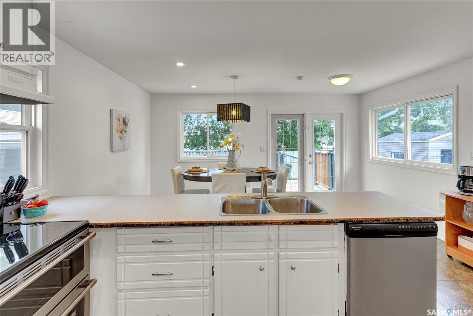 833 Keith Street, Moose Jaw, Saskatchewan  S6H 5R4 - Photo 8 - SK026235