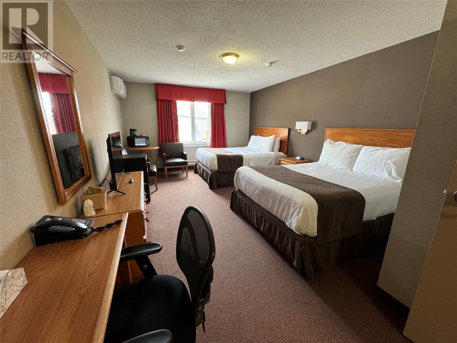 96-98 Canada Drive, Harbour Breton, Newfoundland & Labrador  A0H 1P0 - Photo 7 - 1268159