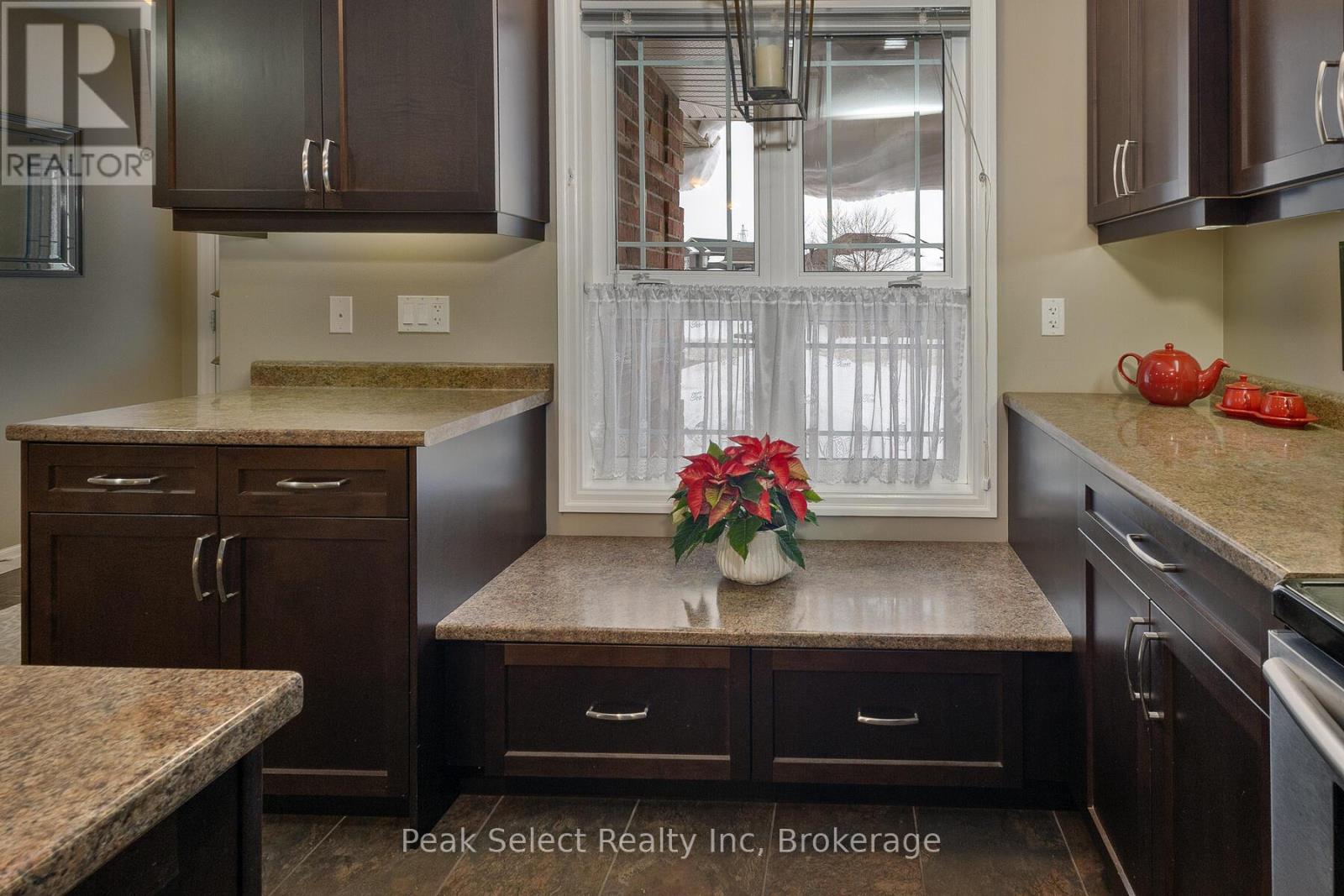 34 Homefield Court, St. Marys, Ontario N4X 0A4 - Photo 12 - X12577662