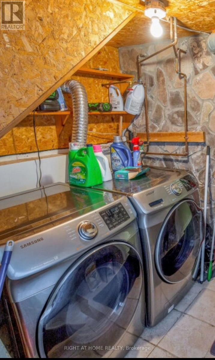 Main - 1365 Lansdowne Avenue, Toronto, Ontario  M6H 3Z9 - Photo 20 - W12479968