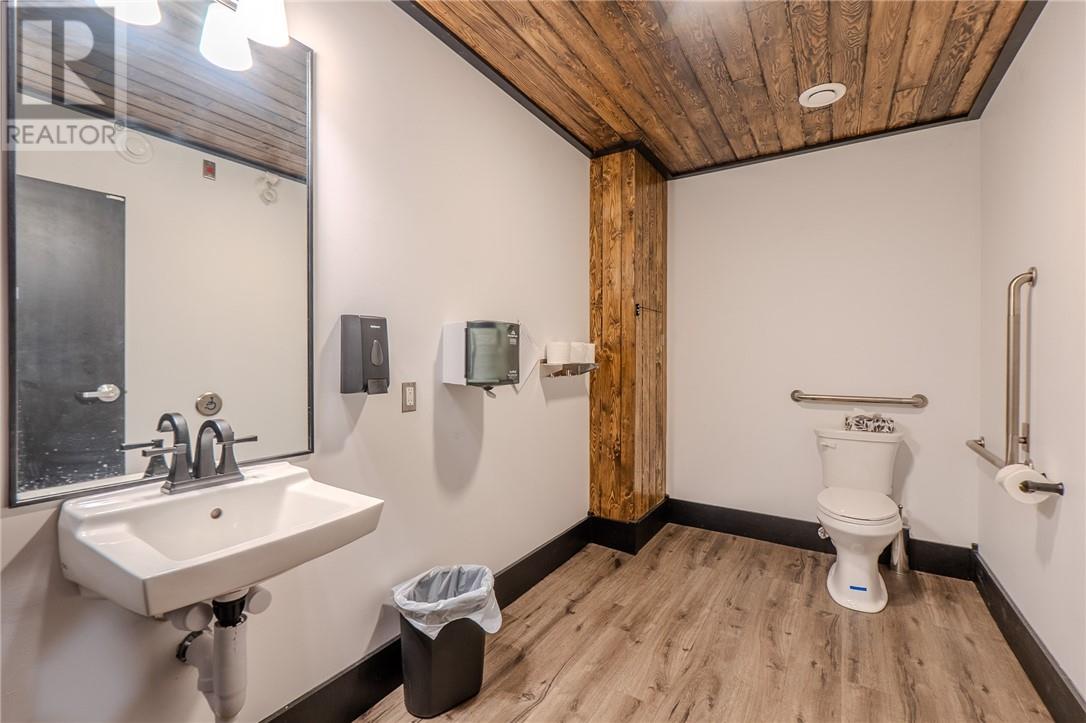 201 Nipissing Street, West Nipissing, Ontario  P2B 1K4 - Photo 8 - 2126005