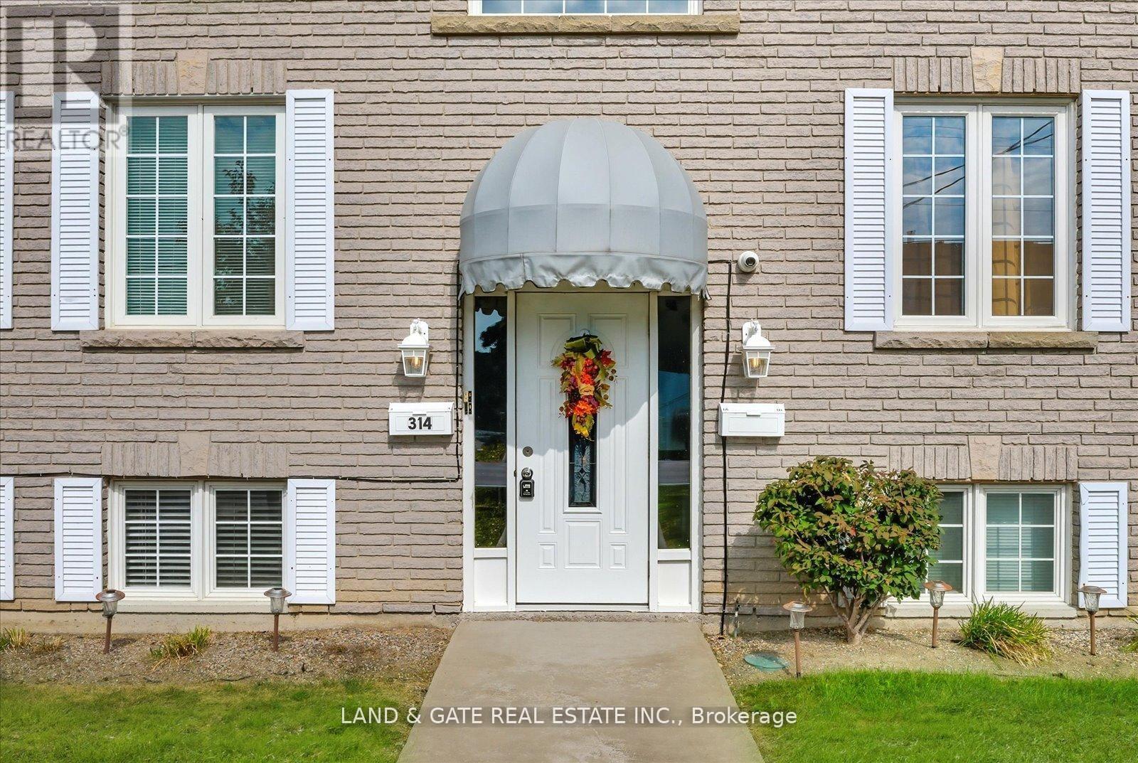 314 Hillside Avenue, Oshawa, Ontario  L1J 1T5 - Photo 3 - E12665744