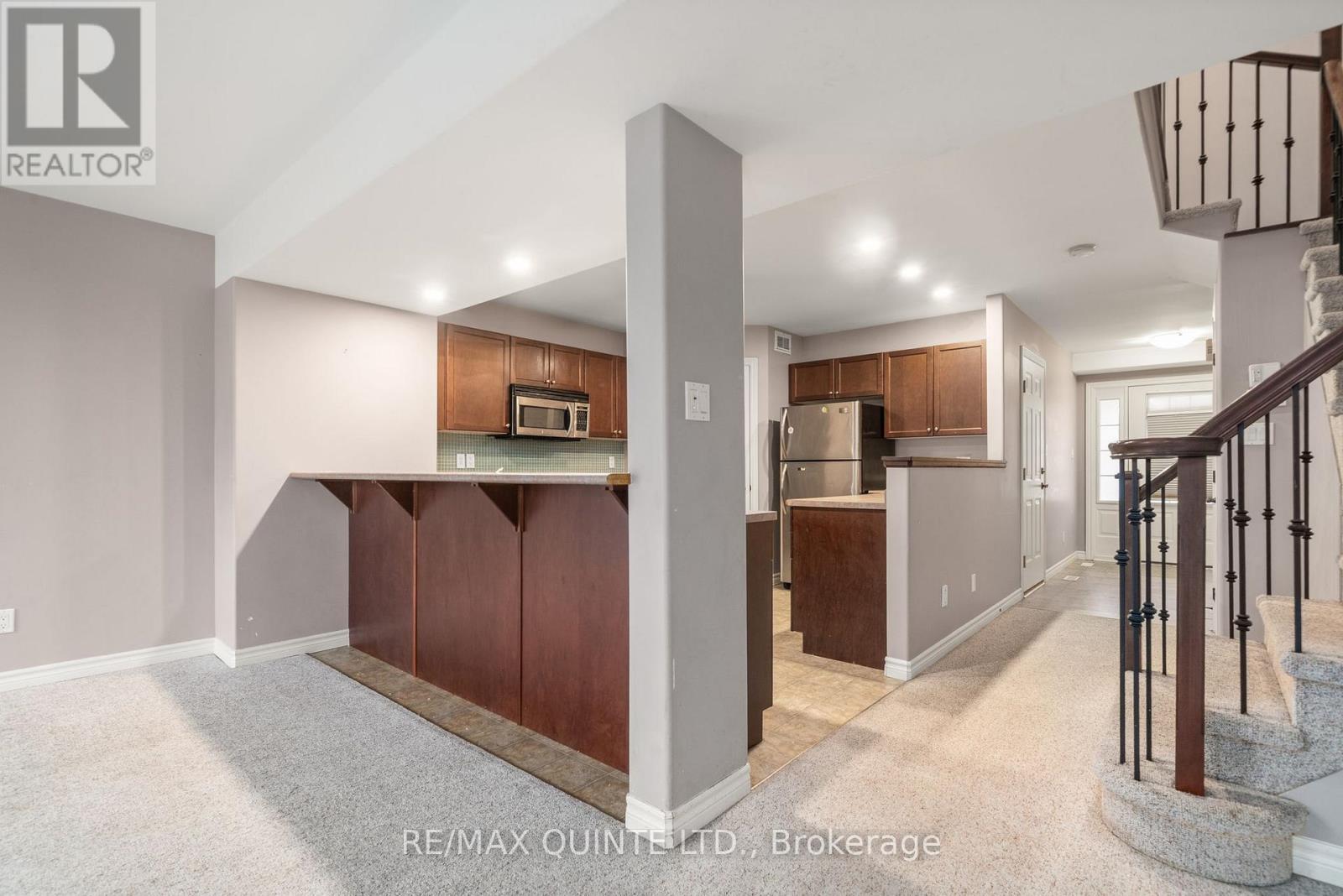 31 Sarah Court, Belleville (Belleville Ward), Ontario  K8P 0A1 - Photo 10 - X12665766