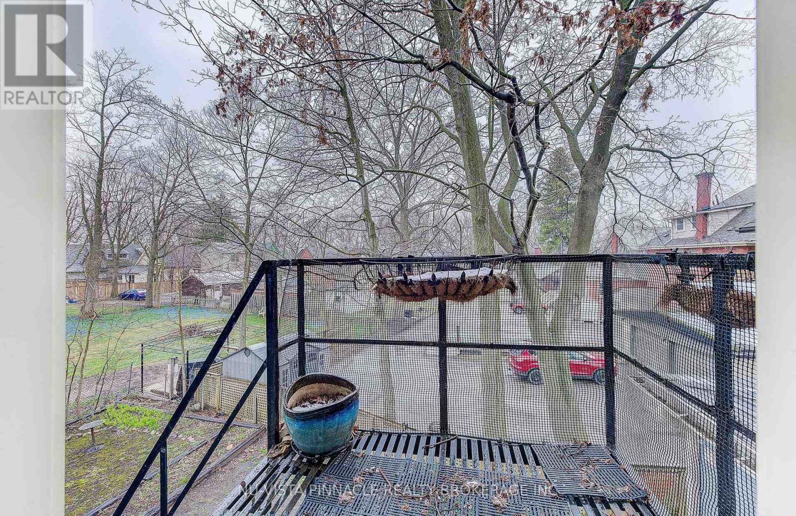 5 - 49 Ridout Street S, London South, Ontario  N6C 3W8 - Photo 14 - X12665808