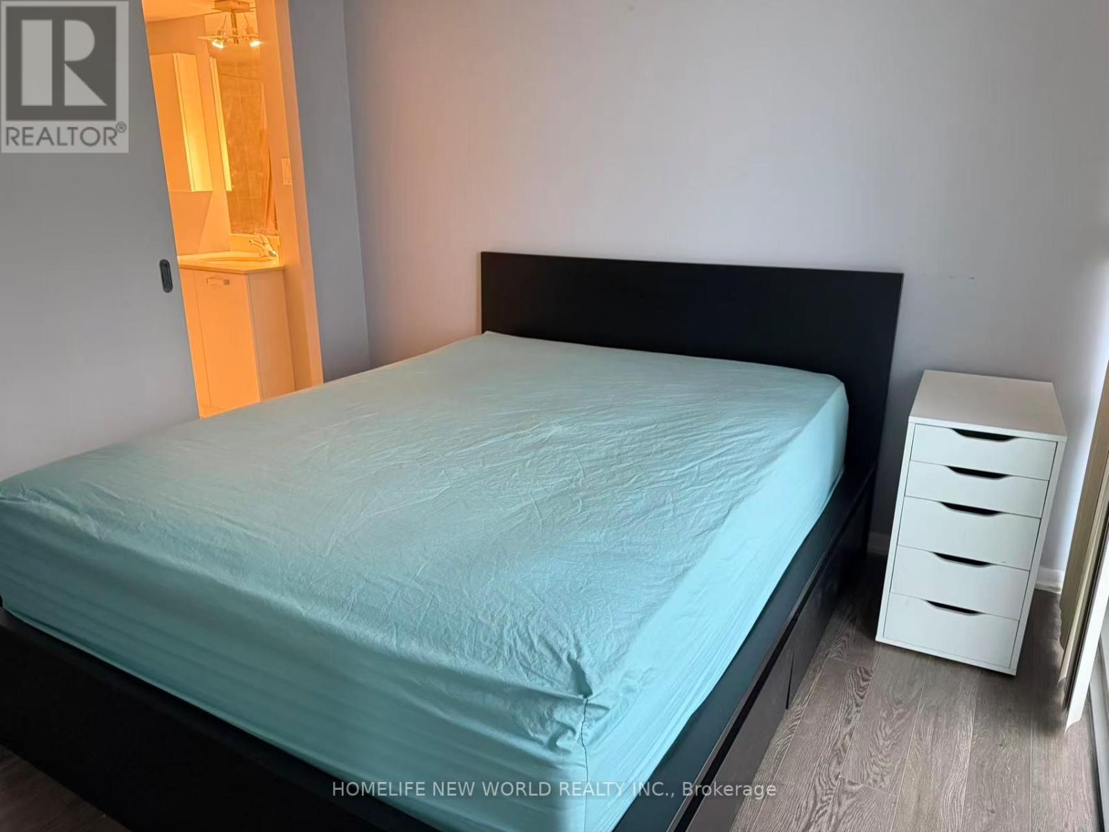 1307 - 37 Grosvenor Street, Toronto, Ontario  M4Y 3G5 - Photo 12 - C12536094