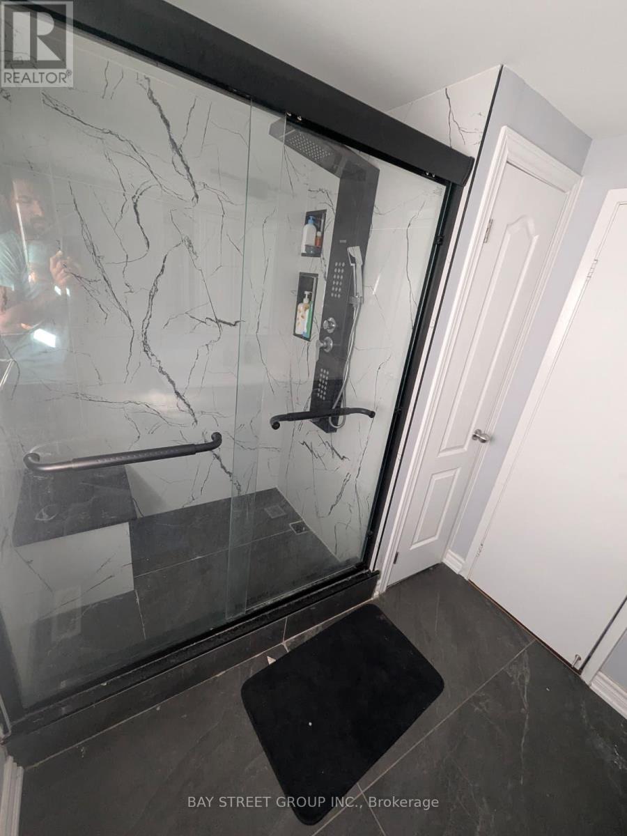 850 Monaghan Avenue, Oshawa, Ontario  L1J 6Z4 - Photo 13 - E12651922