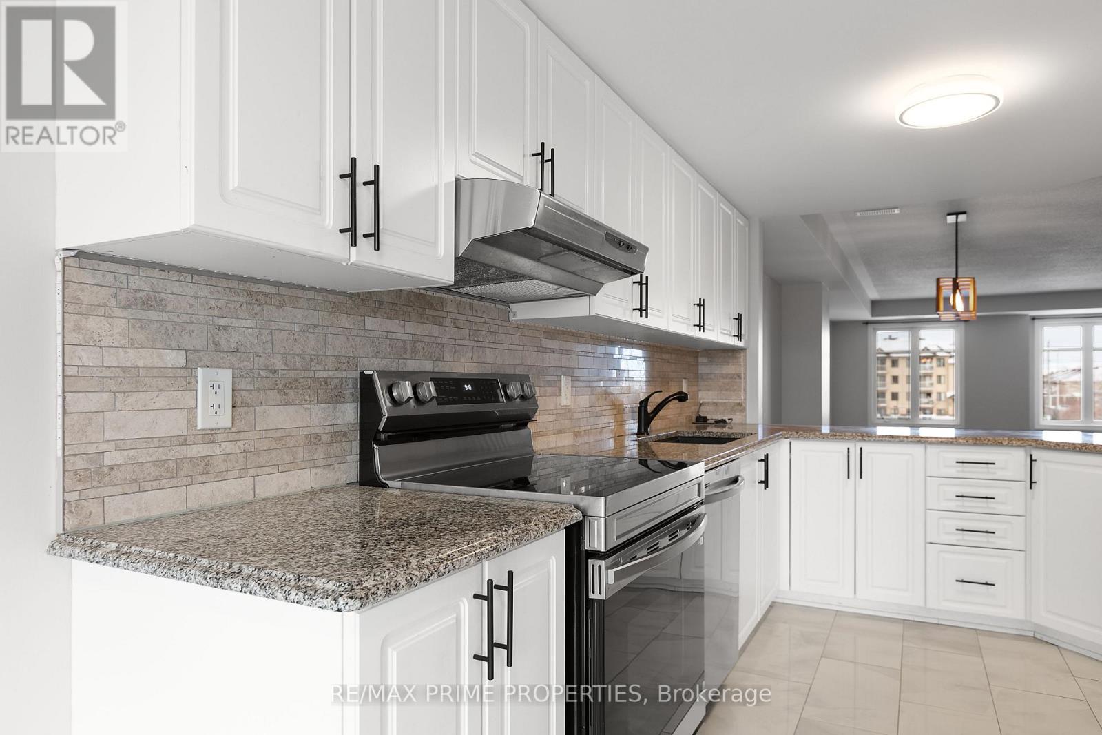 166 Bluestone Private, Ottawa, Ontario  K4A 0X7 - Photo 17 - X12664040