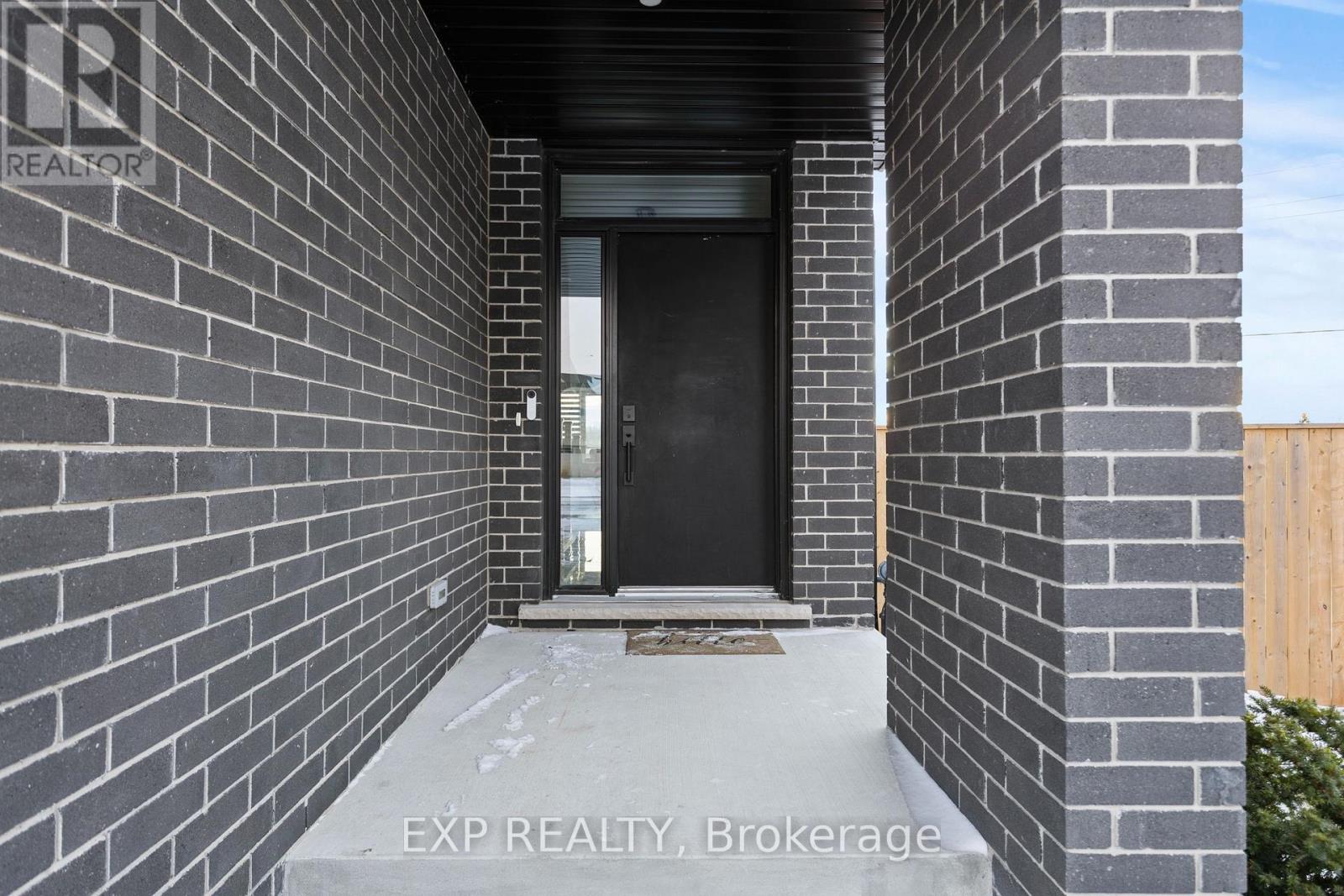 3919 Mitchell Crescent, Fort Erie, Ontario  L0S 1S0 - Photo 6 - X12665694