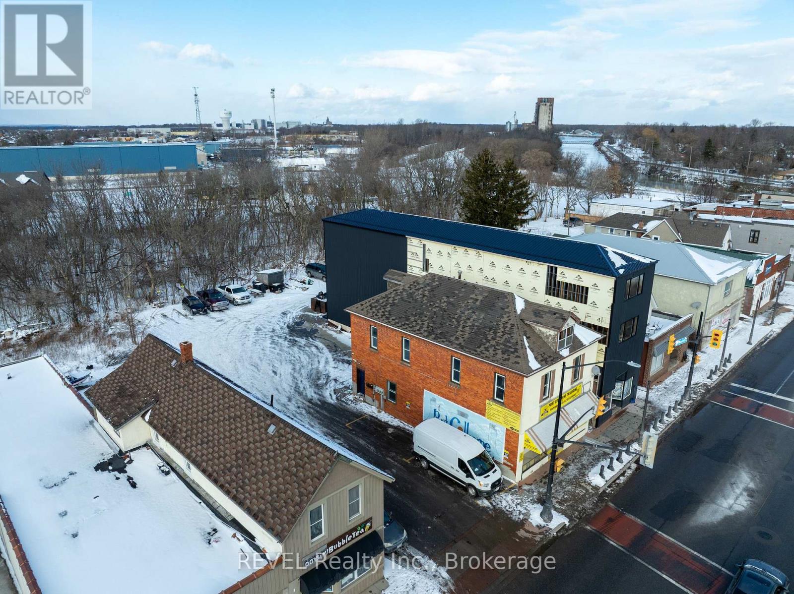 229 Main Street W, Port Colborne, Ontario  L3K 3V7 - Photo 3 - X12665708