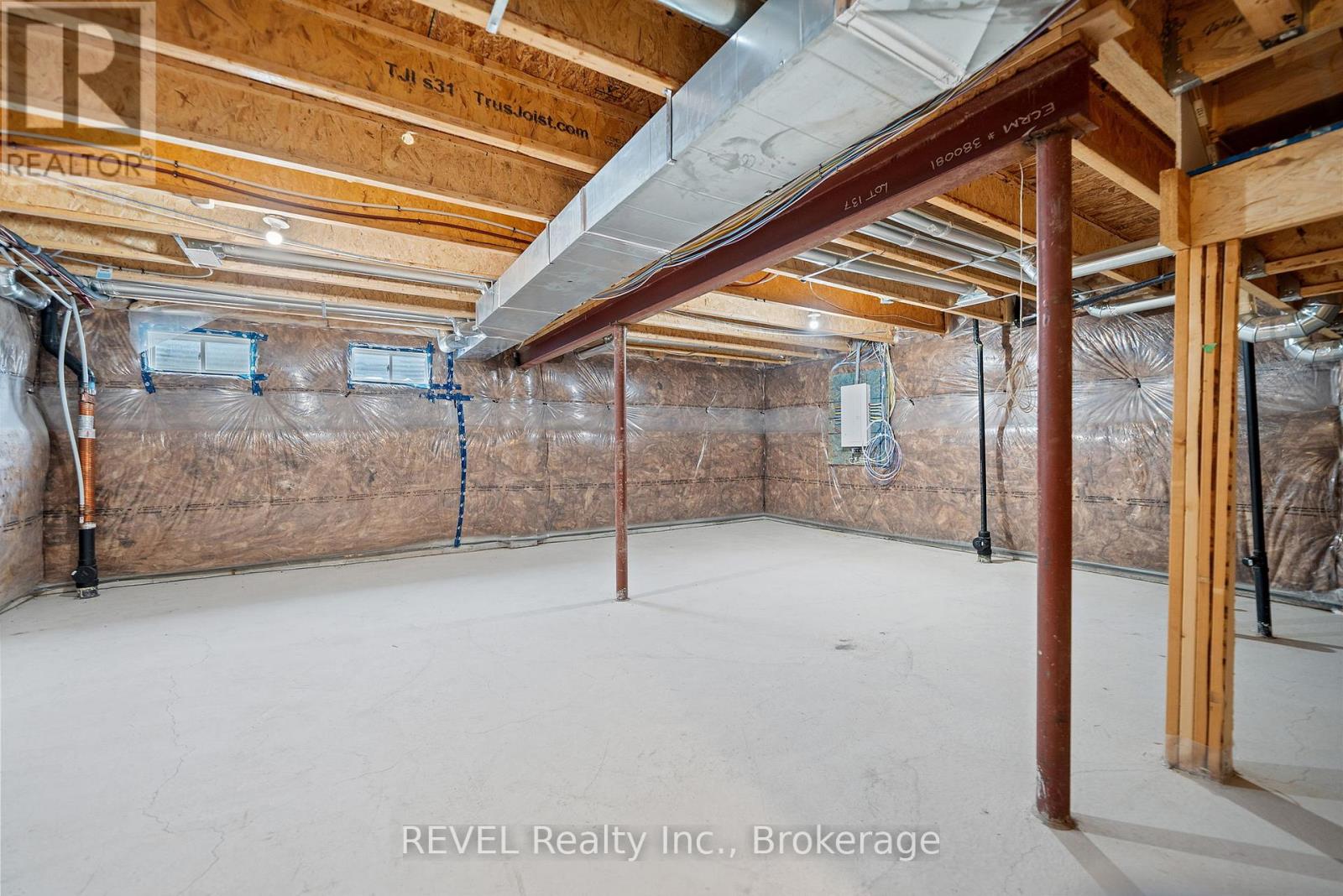 22 Peach Street, Thorold, Ontario  L2E 6S4 - Photo 24 - X12665732