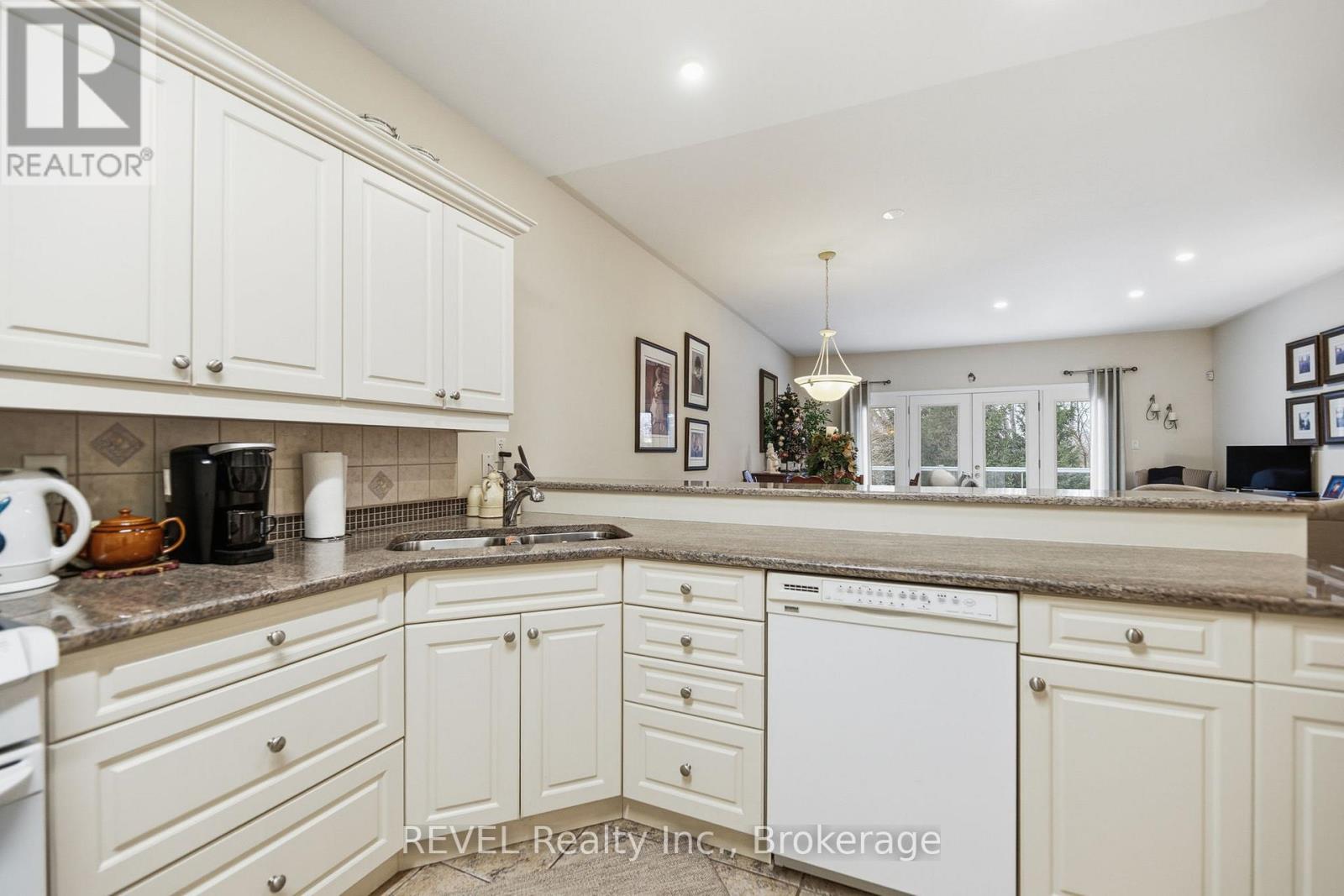 6295 Forest Ridge Drive, Niagara Falls, Ontario  L2J 4K2 - Photo 13 - X12665822