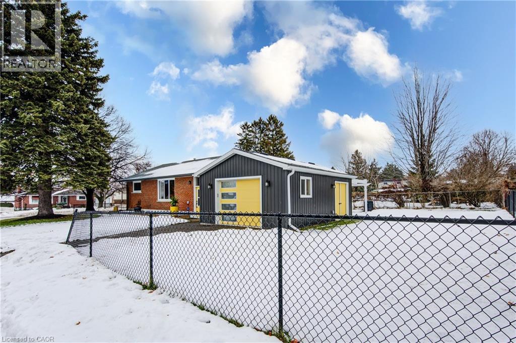 1040 Warwick Street, Woodstock, Ontario  N4S 4S2 - Photo 3 - 40796322