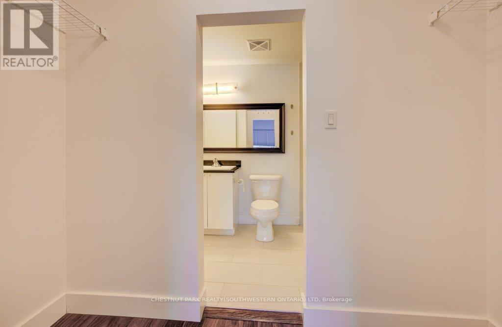 302 - 15 Devitt Avenue S, Waterloo, Ontario  N2J 1Y6 - Photo 25 - X12506912