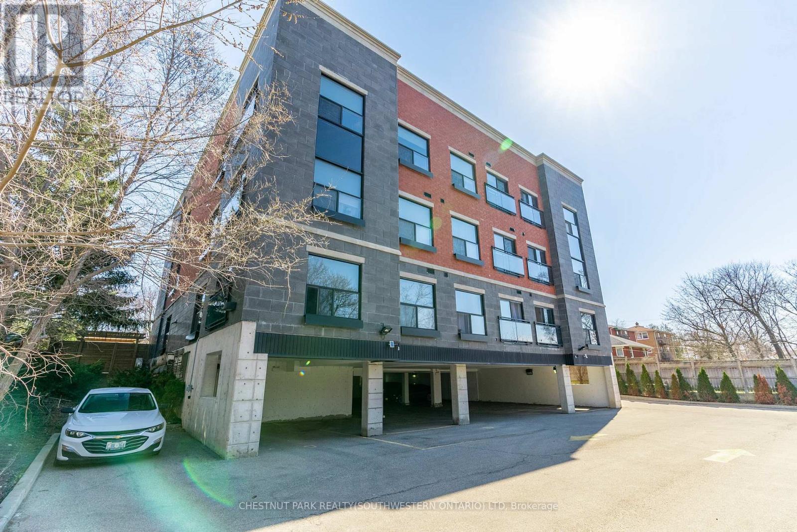 302 - 15 Devitt Avenue S, Waterloo, Ontario  N2J 1Y6 - Photo 33 - X12506912