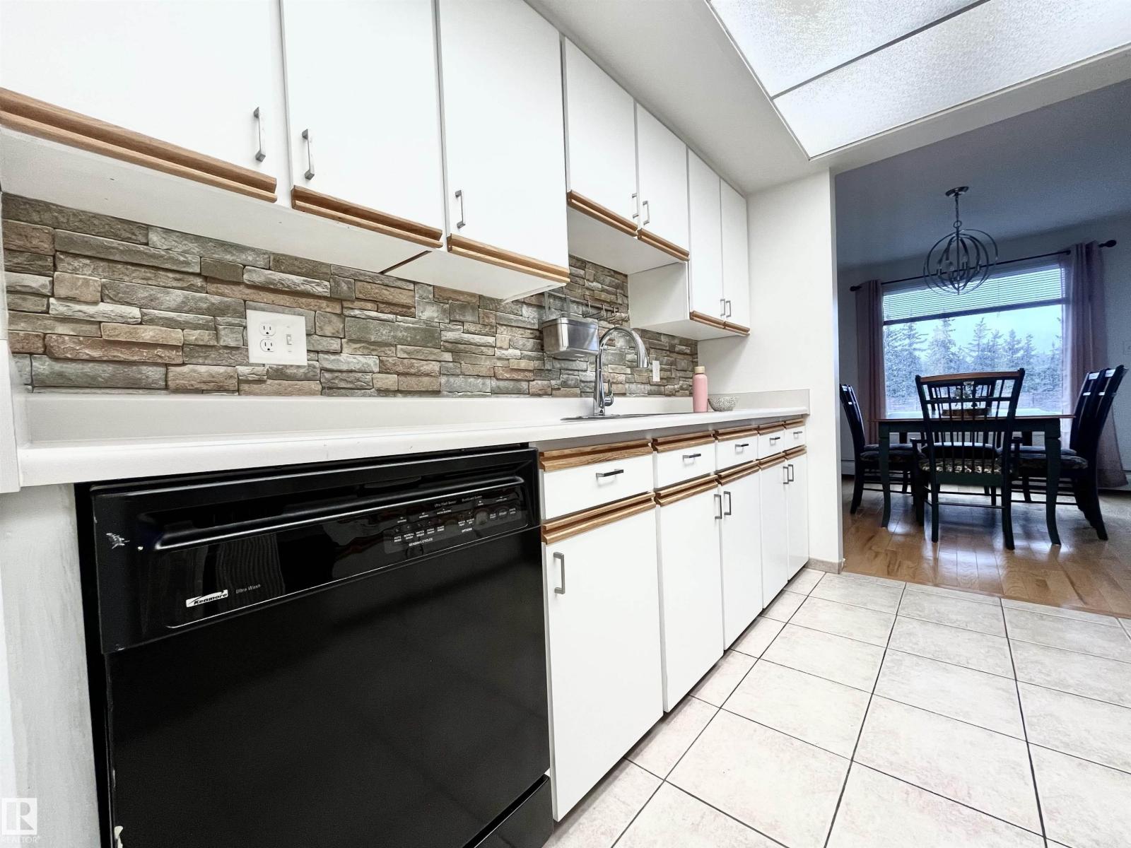 #233 4404 122 St Nw, Edmonton, Alberta T6J 4A9 - Photo 19 - E4469125