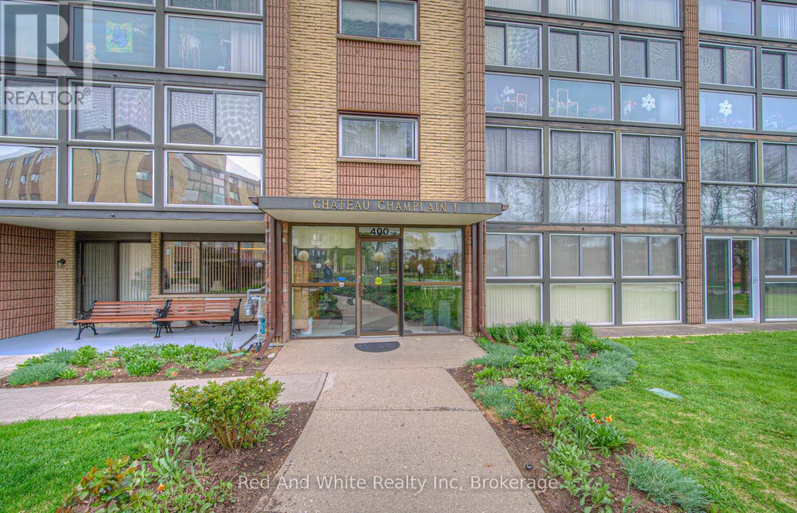 406 - 400 Champlain Boulevard, Cambridge, Ontario N1R 7J6 - Photo 2 - X12665772