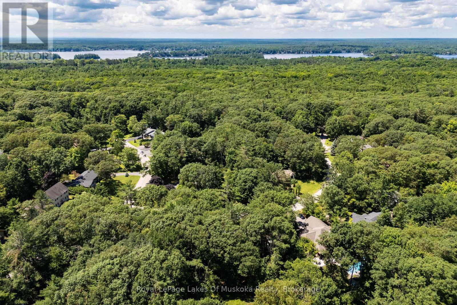 220 Alexander Street, Gravenhurst, Ontario P1P 1A6 - Photo 45 - X12665794