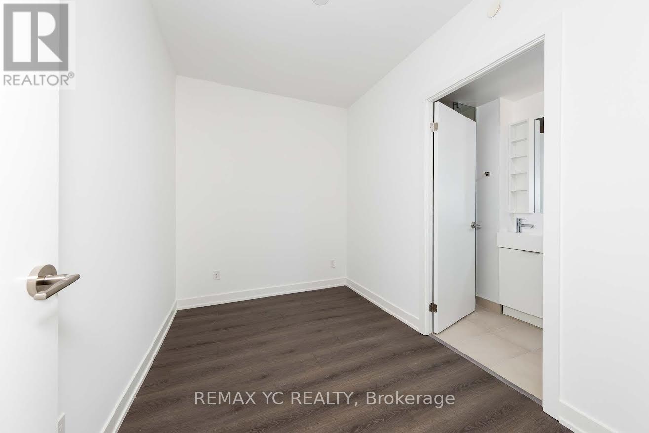 3105 - 8 Olympic Gdn Drive, Toronto, Ontario  M2M 0B9 - Photo 2 - C12665796