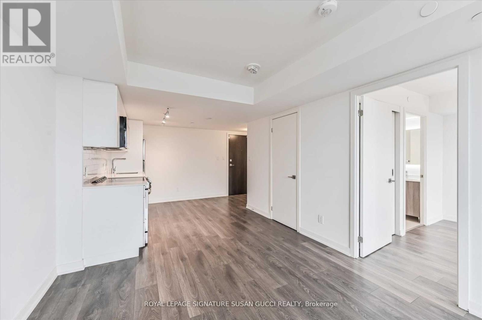 612 - 1401 O'connor Drive, Toronto, Ontario  M4B 2V5 - Photo 8 - E12665696