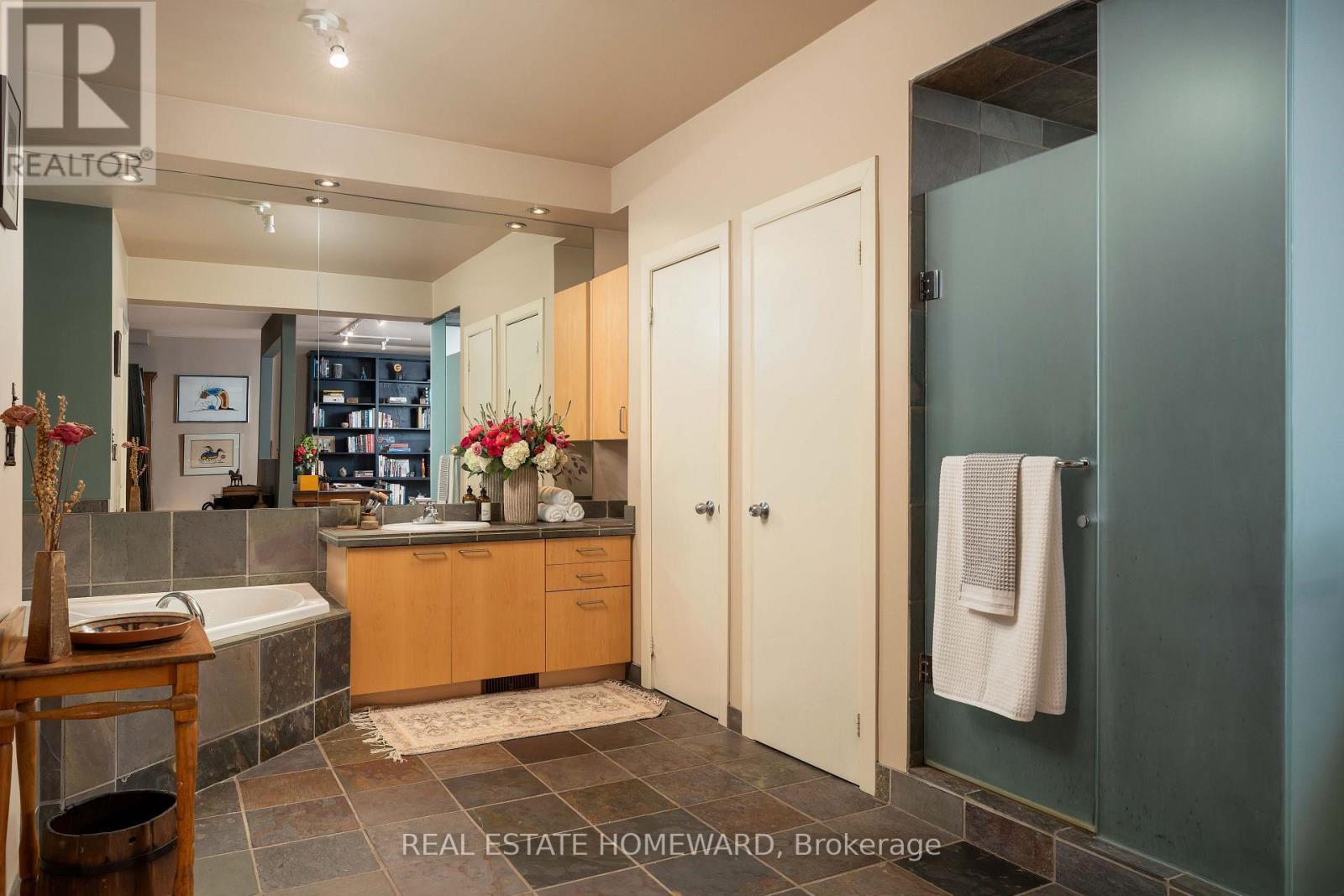 112 - 660 Pape Avenue, Toronto, Ontario  M4K 3S5 - Photo 29 - E12665706