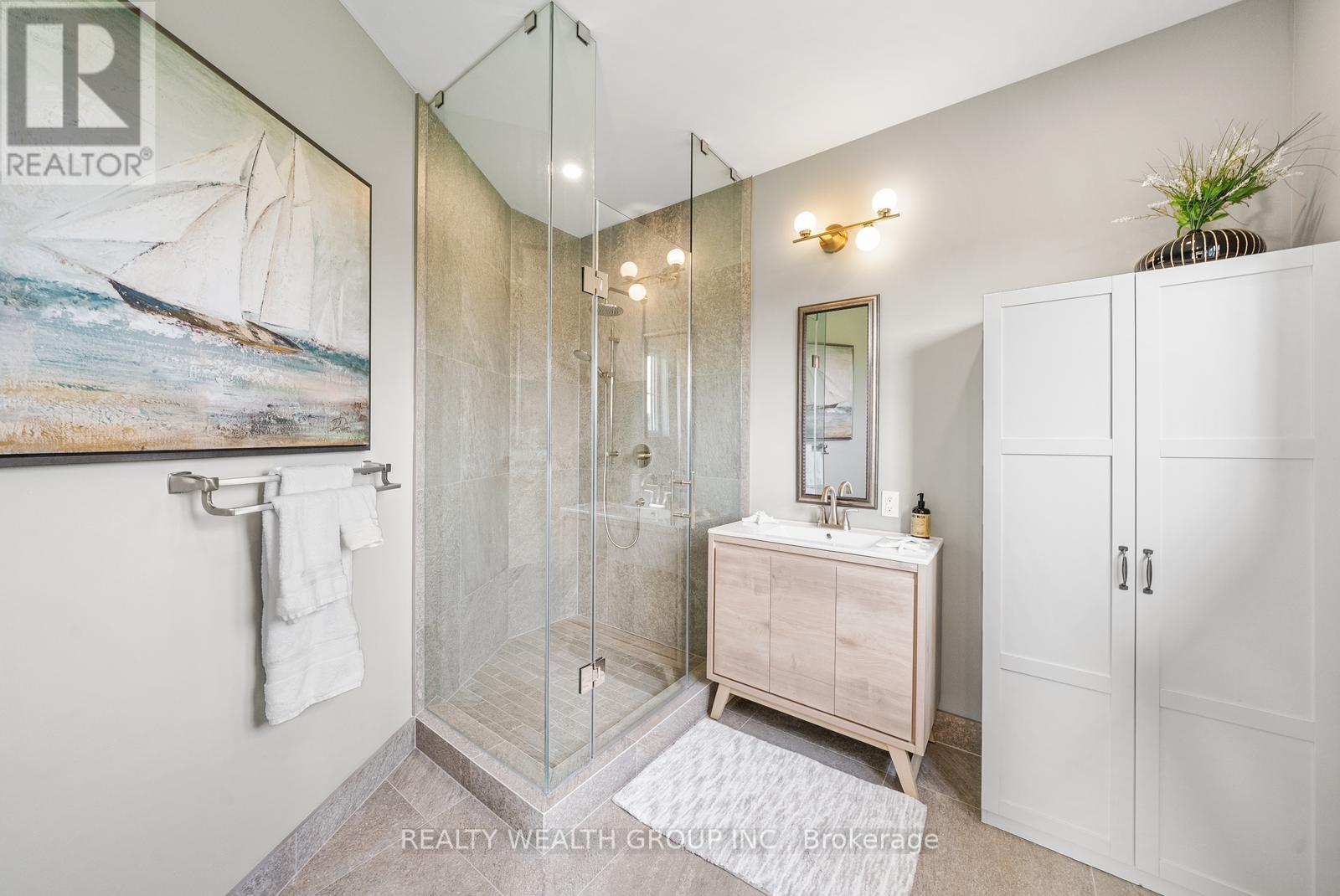 105 Franklin Crescent, Whitby, Ontario  L0B 1A0 - Photo 29 - E12665746