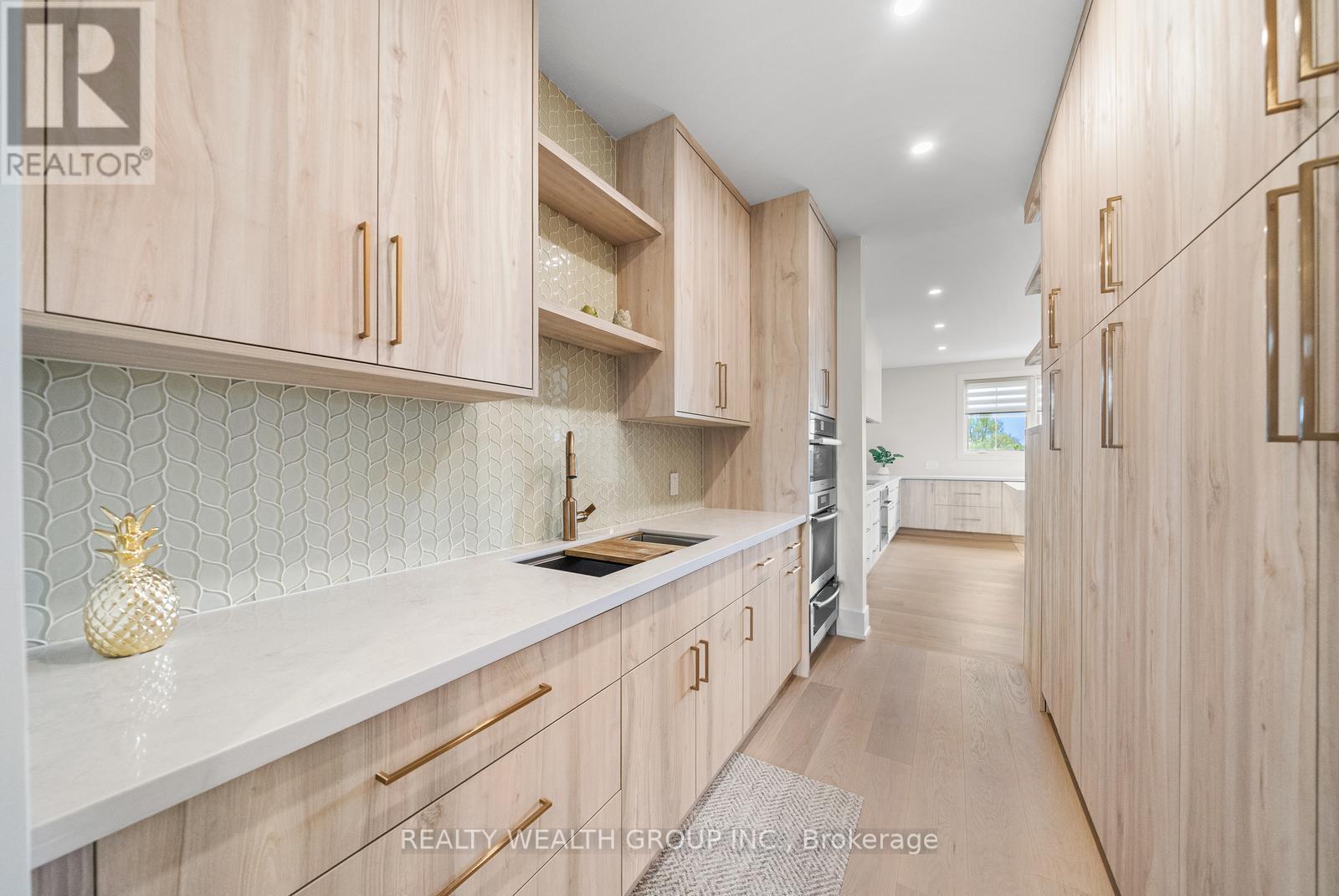 105 Franklin Crescent, Whitby, Ontario  L0B 1A0 - Photo 7 - E12665746