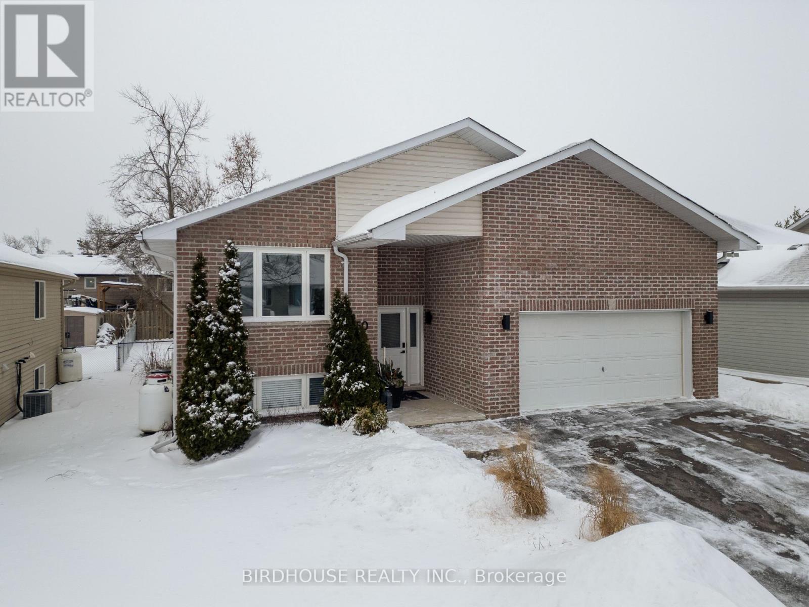 50 Birch Crescent, Kawartha Lakes, Ontario  K0M 1A0 - Photo 33 - X12485923