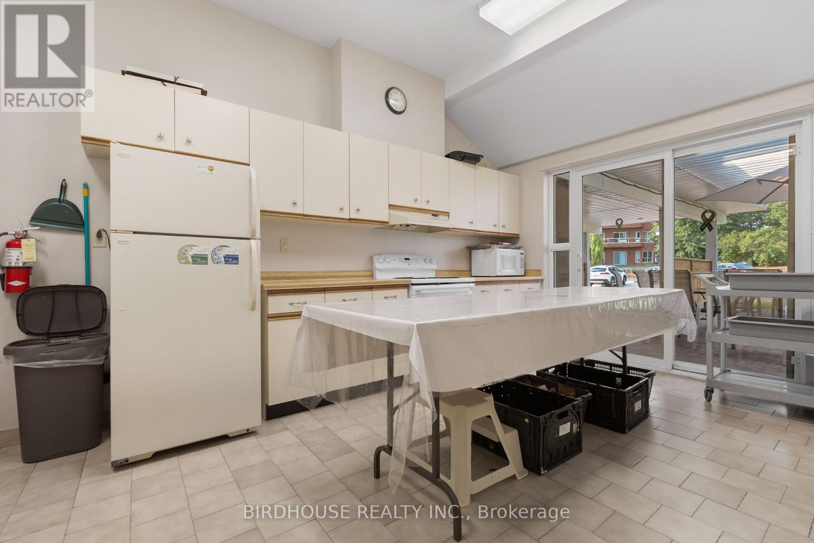 109 - 1 Heritage Way, Kawartha Lakes, Ontario  K9V 5P9 - Photo 32 - X12550418