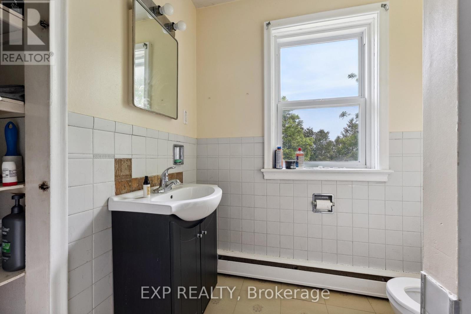 Apt 3 - 17 Spring Street, Quinte West (Trenton Ward), Ontario  K8N 2Z6 - Photo 9 - X12665562