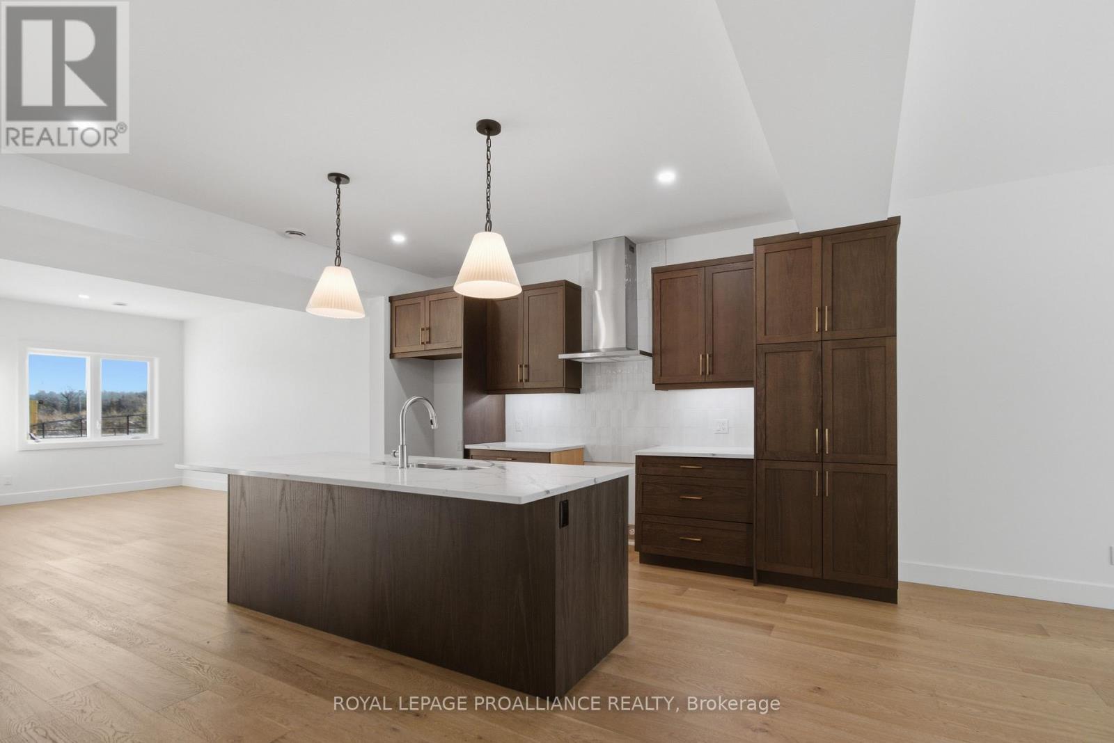 39 Fraser Drive, Quinte West, Ontario  K0K 1E0 - Photo 6 - X12642808