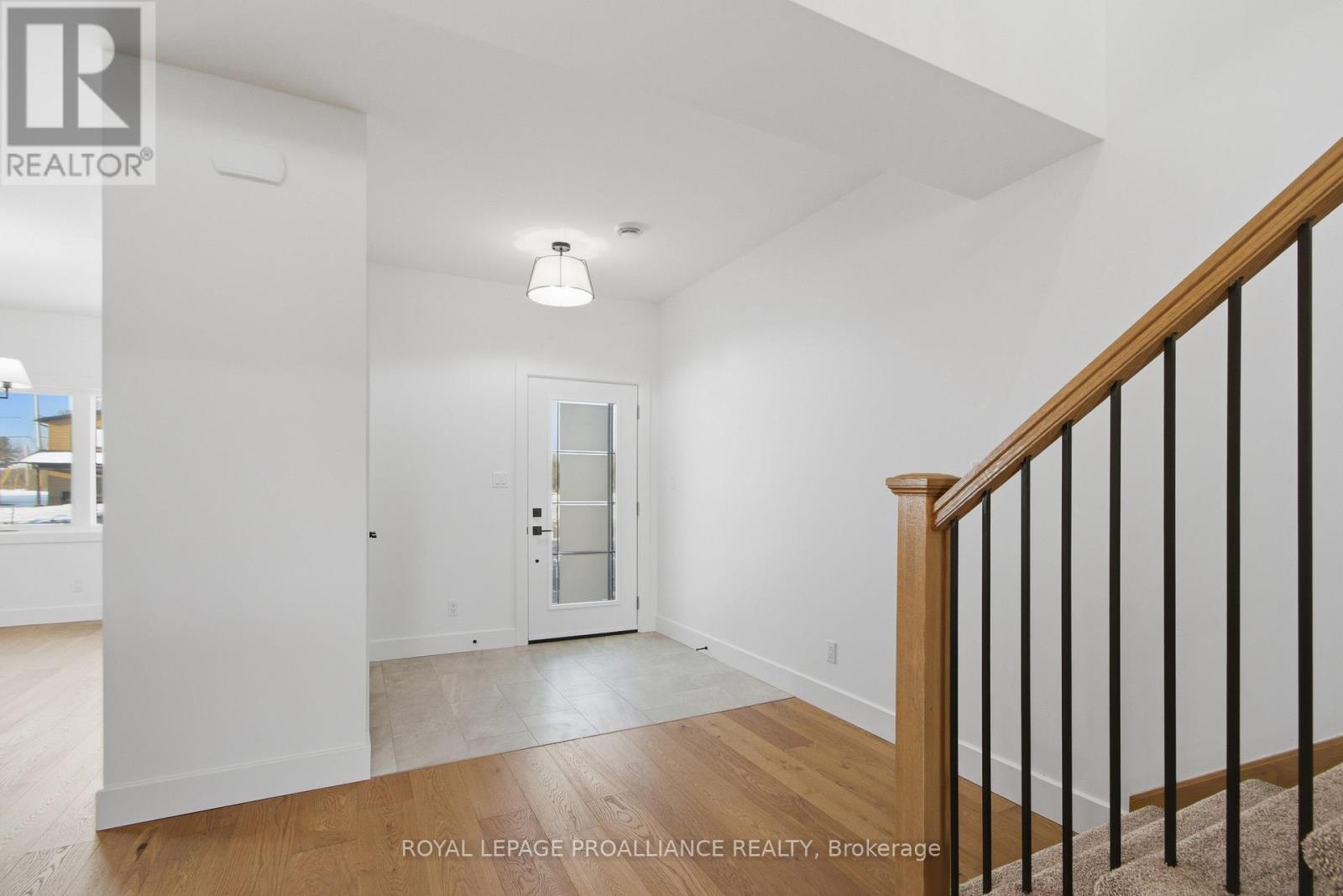 39 Fraser Drive, Quinte West, Ontario  K0K 1E0 - Photo 5 - X12642808