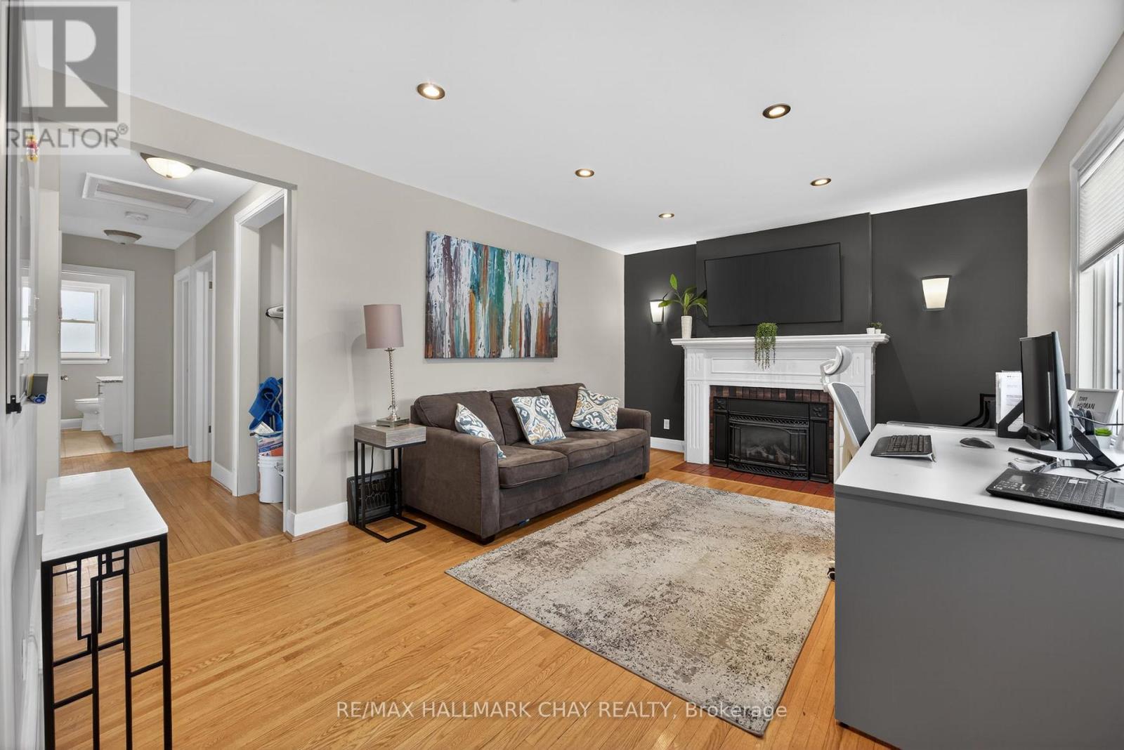 68 Drury Lane, Barrie (Wellington), Ontario  L4M 3C8 - Photo 13 - S12665704