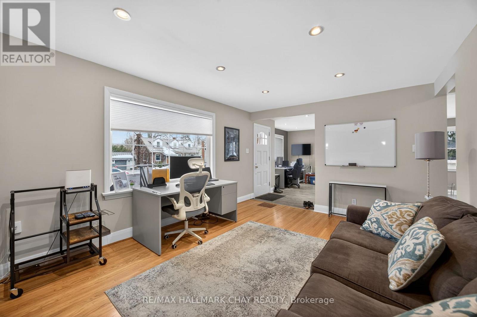 68 Drury Lane, Barrie (Wellington), Ontario  L4M 3C8 - Photo 16 - S12665704