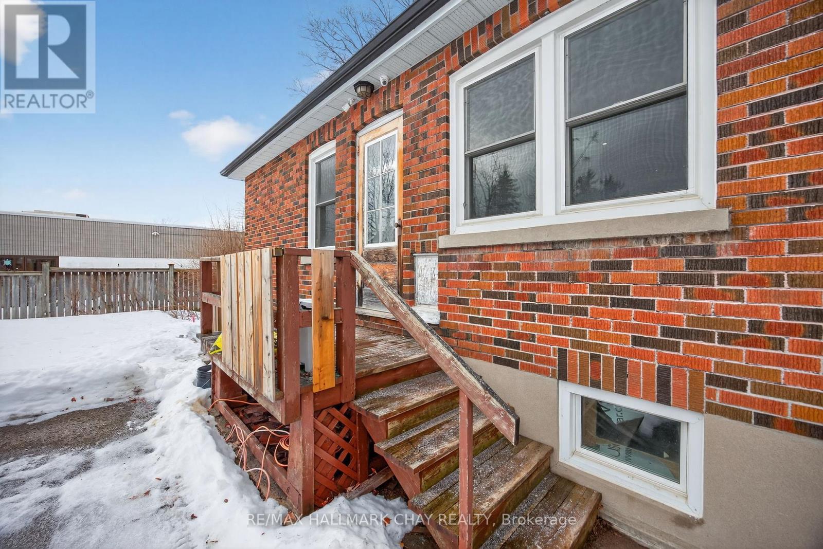 68 Drury Lane, Barrie (Wellington), Ontario  L4M 3C8 - Photo 27 - S12665704