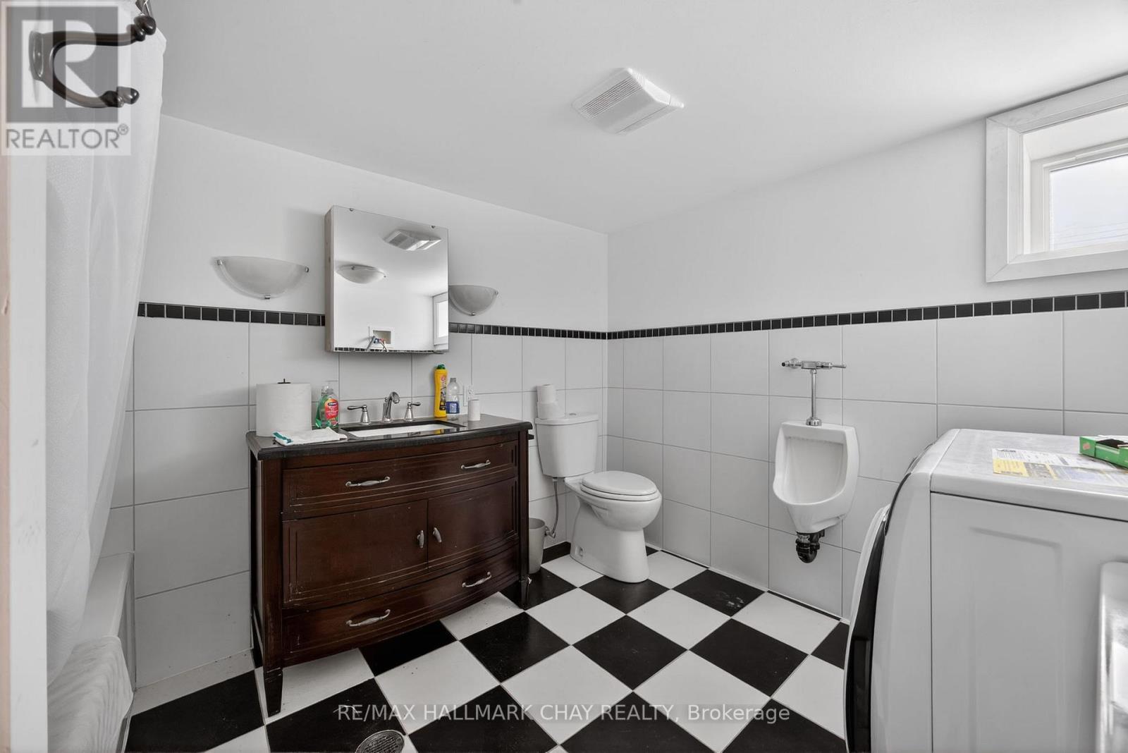 68 Drury Lane, Barrie (Wellington), Ontario  L4M 3C8 - Photo 32 - S12665704